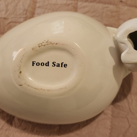 White and Gold Ceramic Bunny Bowl - Picture 3 of 4